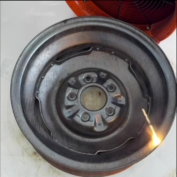 Steel wheel after laser rust removal